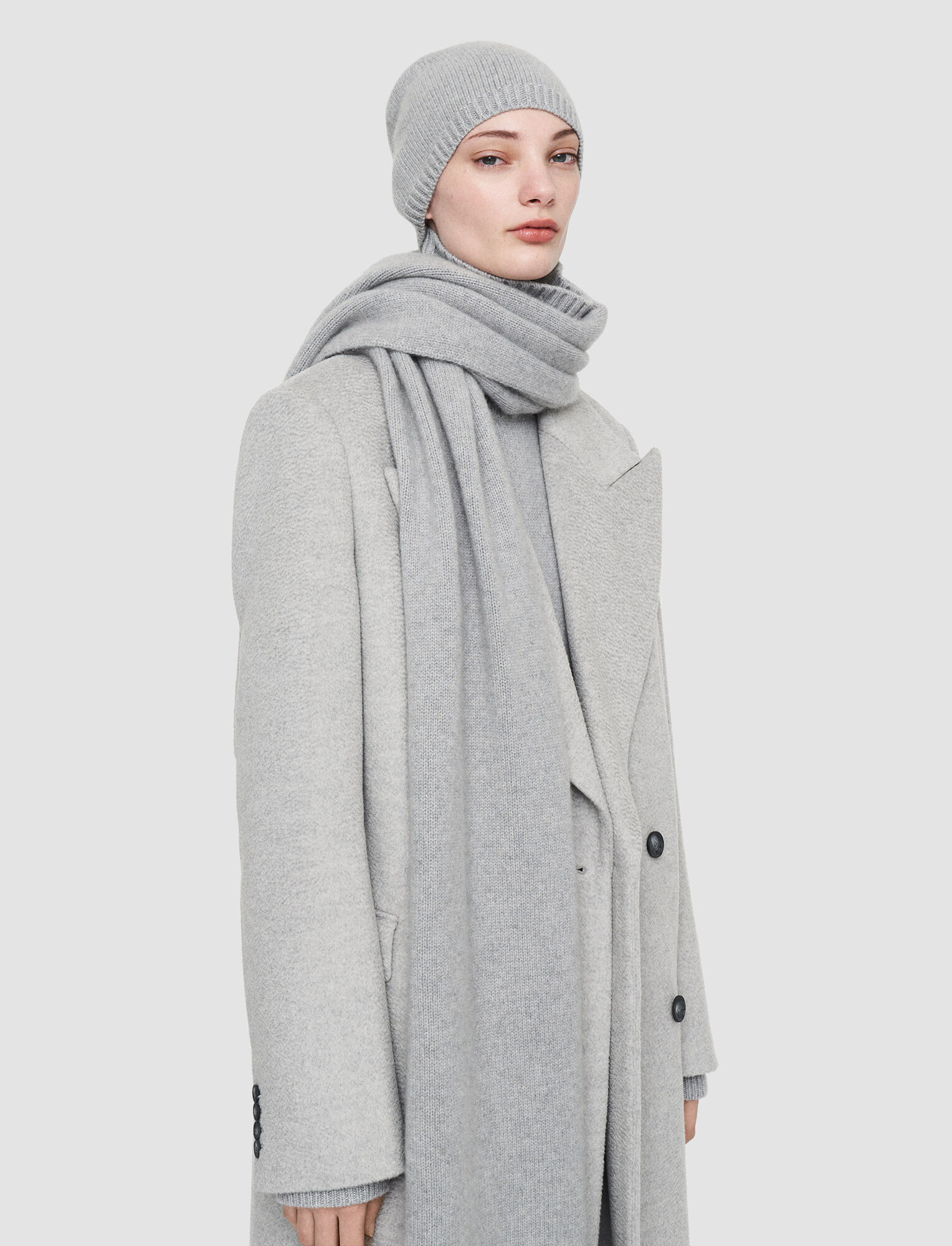 Luxe Cashmere Hat in Grey | JOSEPH US