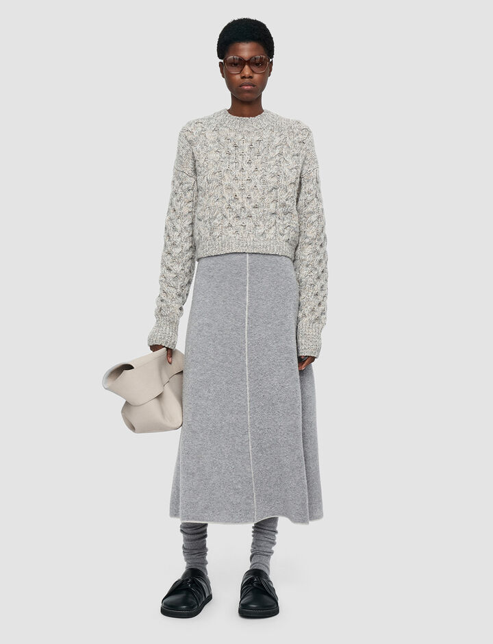 Joseph, Cropped Rd Nk-Cashmere Tweed, in Light grey