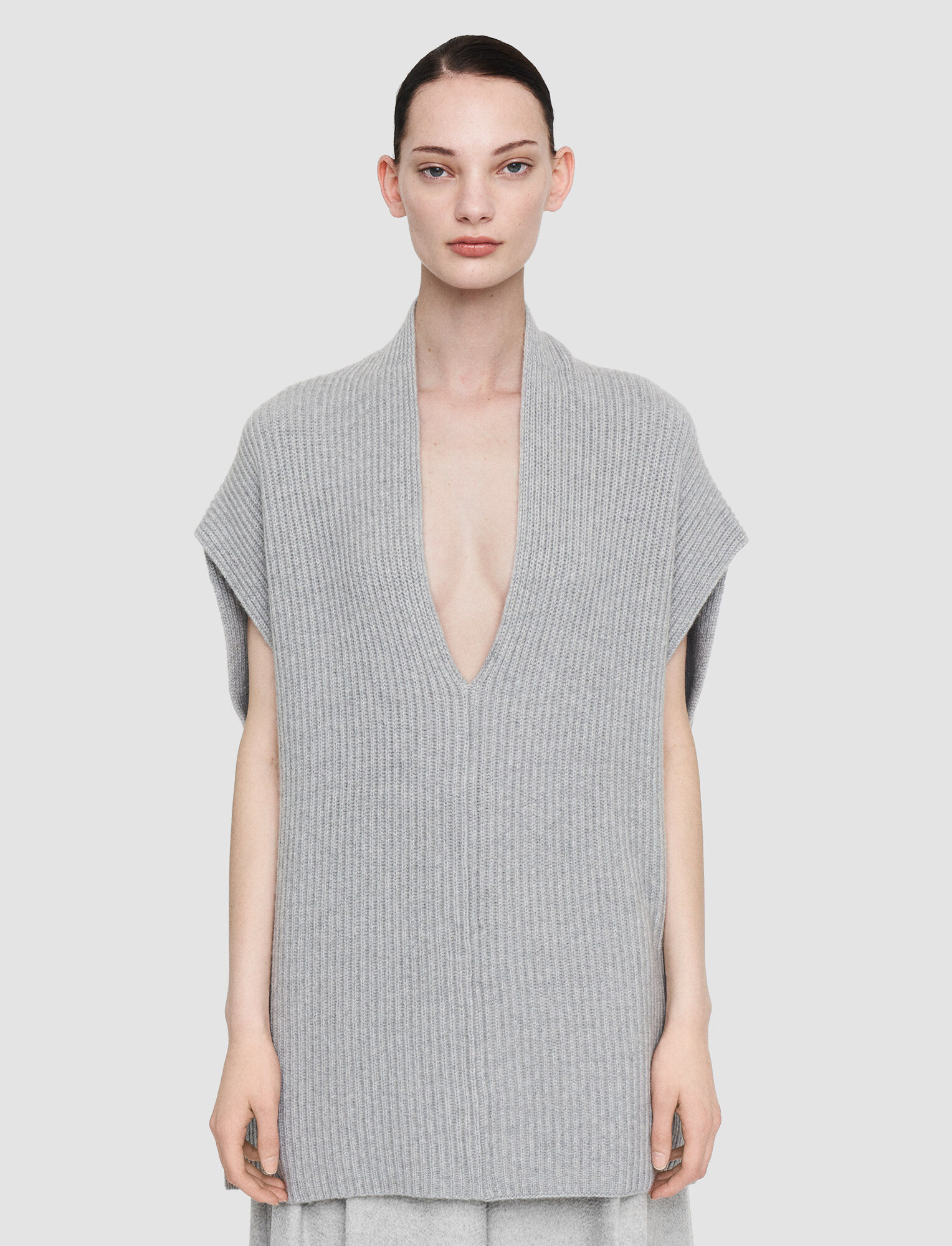 Shop Joseph Luxe Cashmere Vest In Light Grey