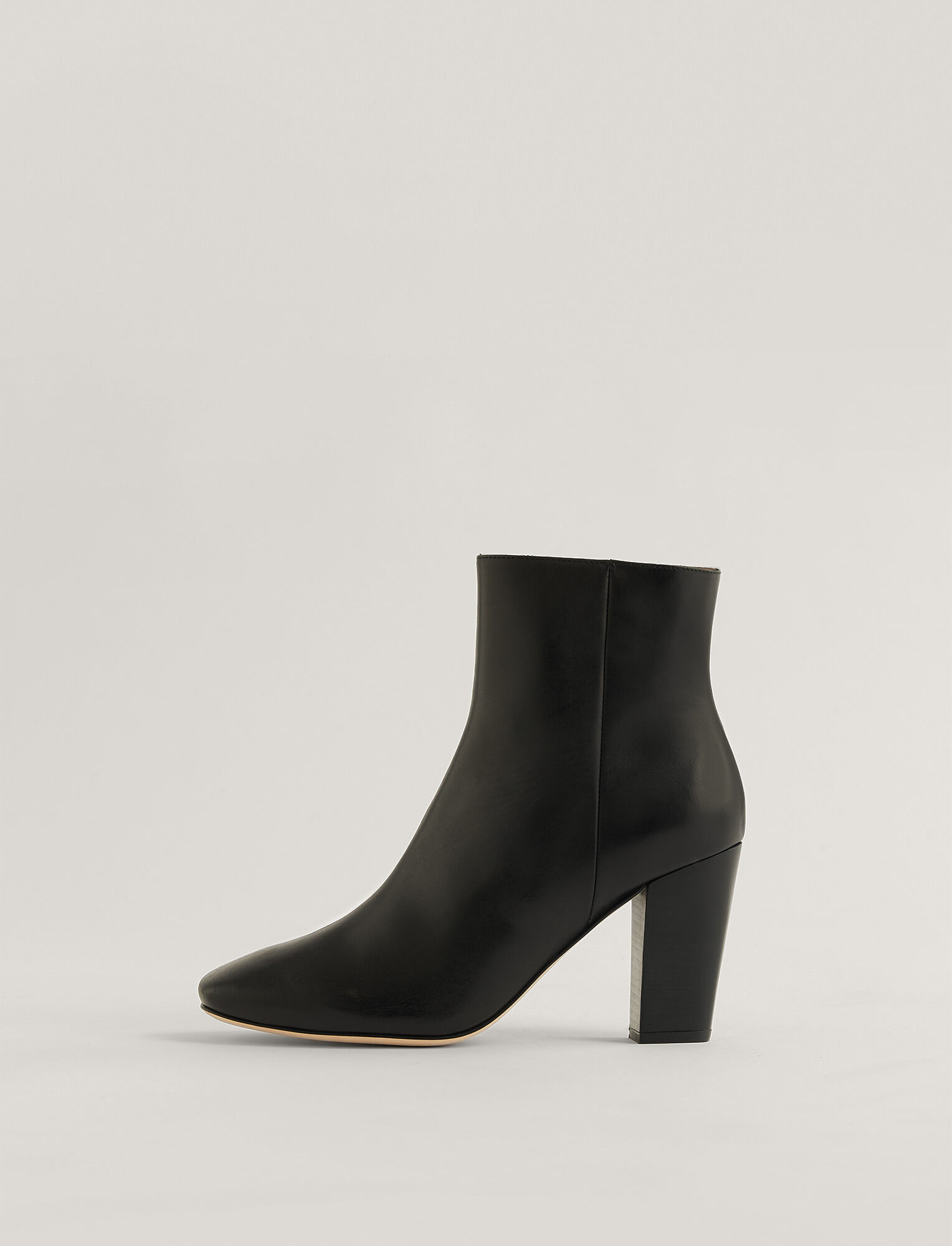 Square Heel Ankle Boots Black |