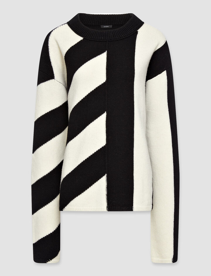 Joseph, Rd Nk Ls-Graphic Knit, in Black combo