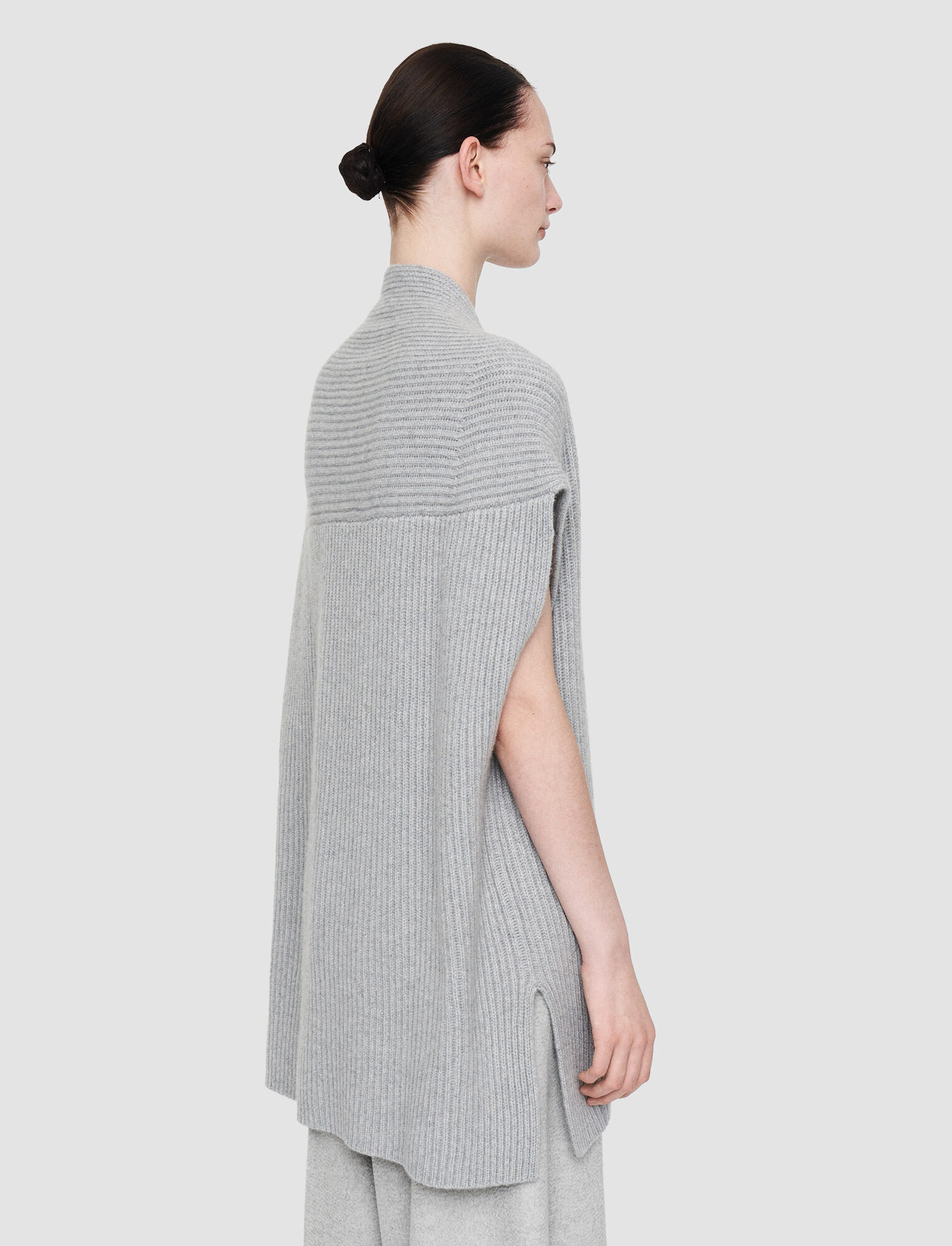 Shop Joseph Luxe Cashmere Vest In Light Grey