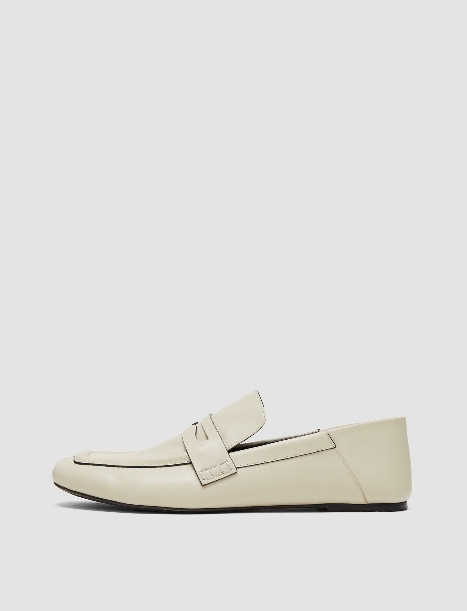 Joseph Leather Loafer In Parchment