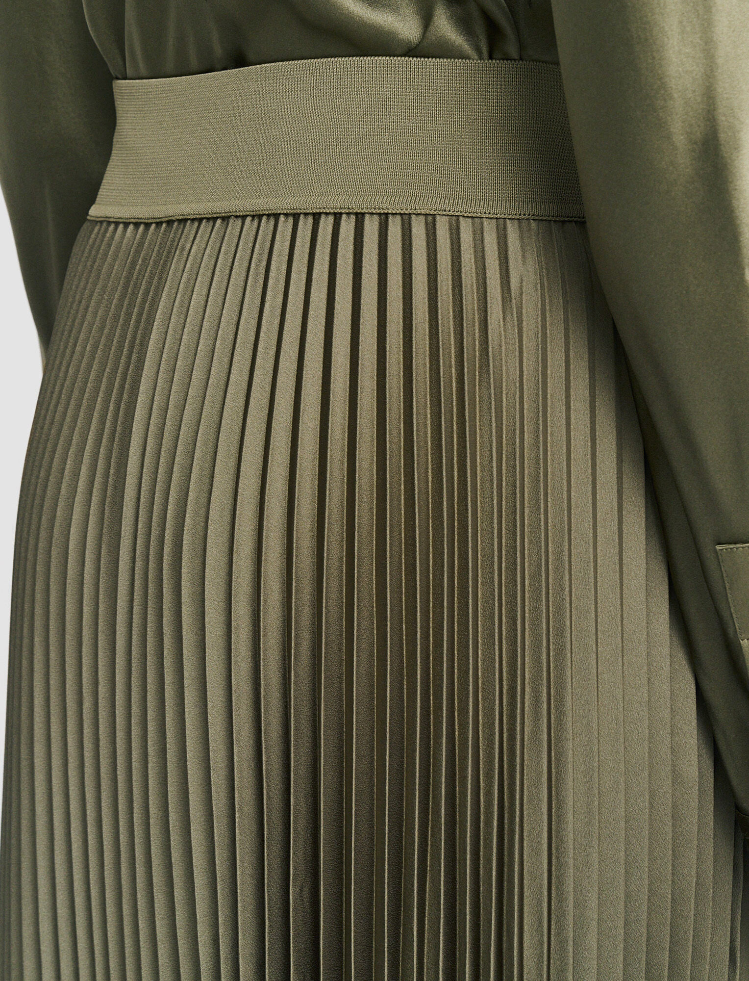 Knit Weave Plissé Ade Skirt in Green | JOSEPH AU