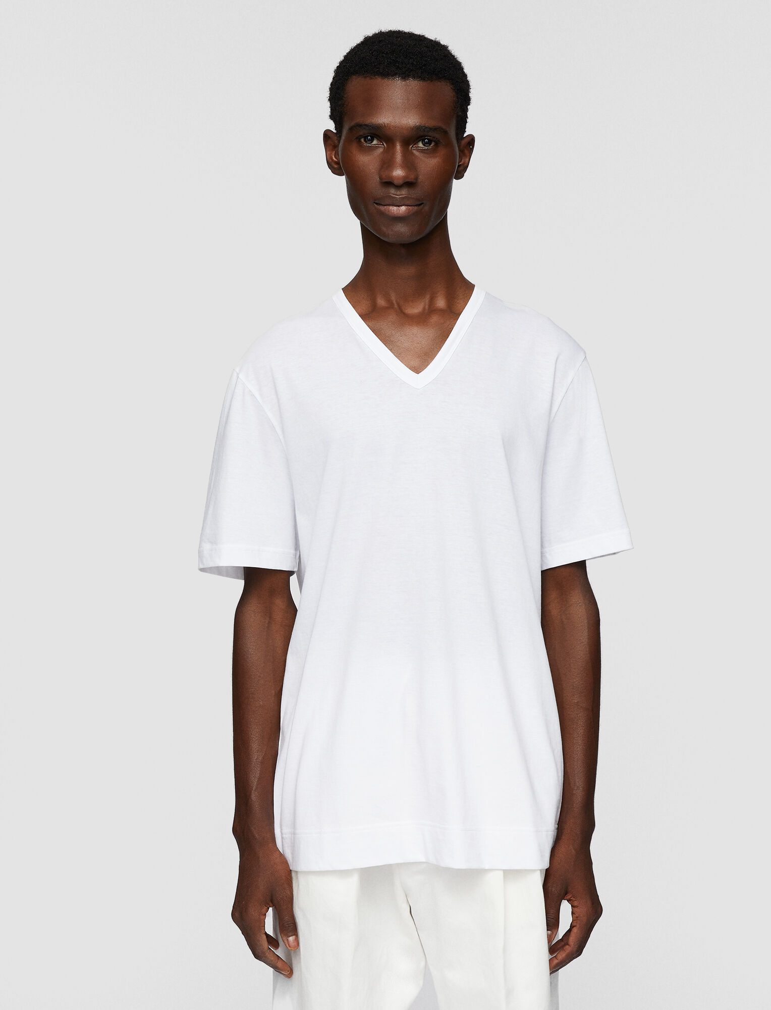 Joseph, Tee-shirt col V en jersey mercerisé, in WHITE